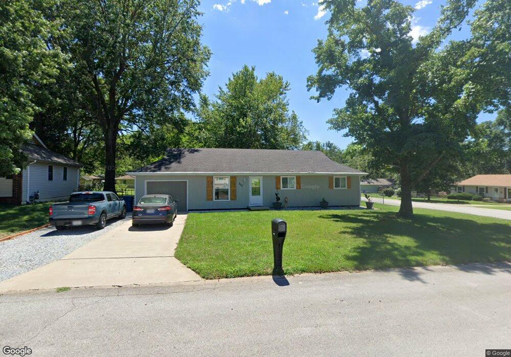 300 Lone Oak Cir, Nixa, MO 65714 - photo 1