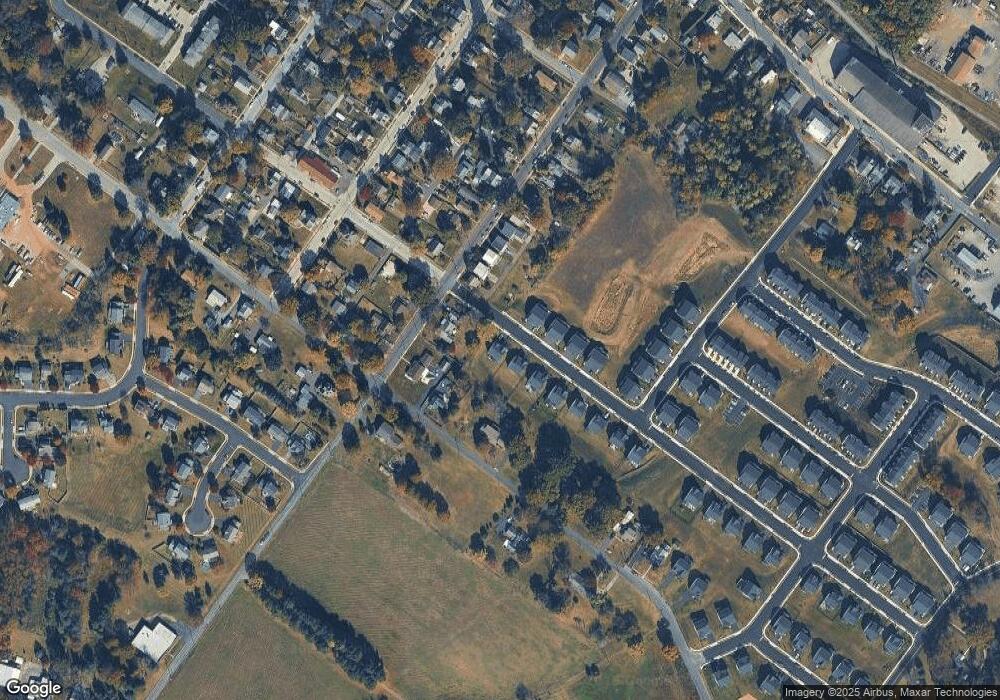 408 S Cedar St, Spring City, PA 19475 - photo 1