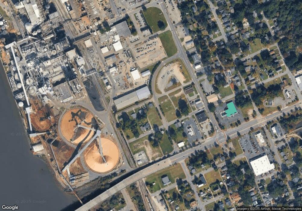 1527 Kirby St, West Point, VA 23181 - photo 1