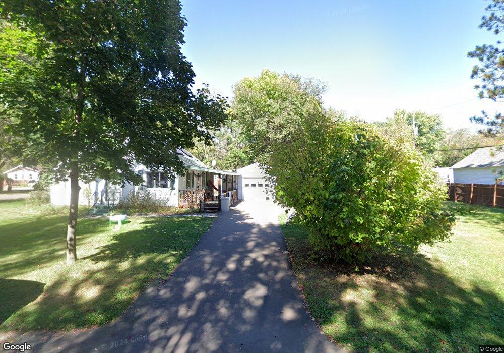 1615 2nd Ave NE, Menomonie, WI 54751 - photo 1