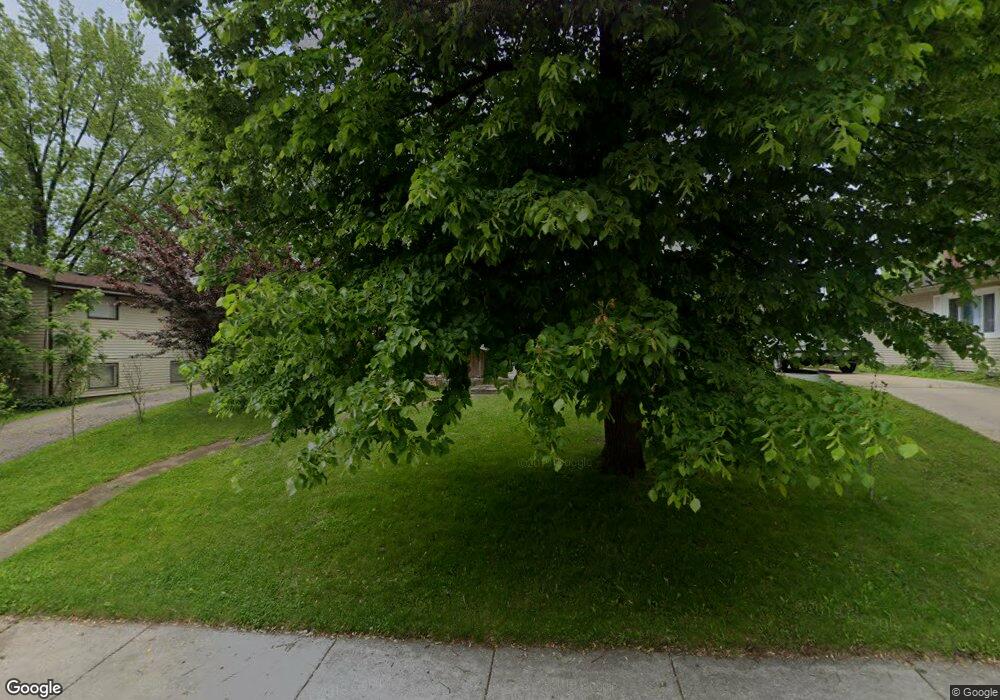 1447 Kings Rd, Carpentersville, IL 60110 - photo 1