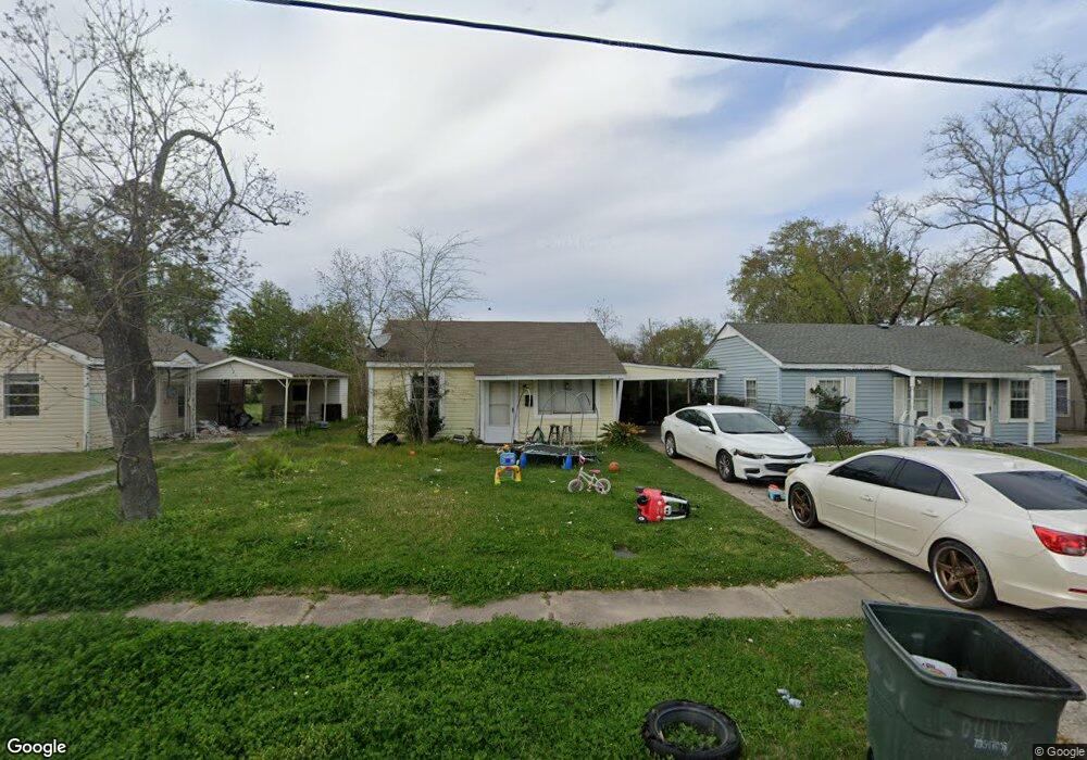 2723 Hinton Dr, Lake Charles, LA 70615 - photo 1