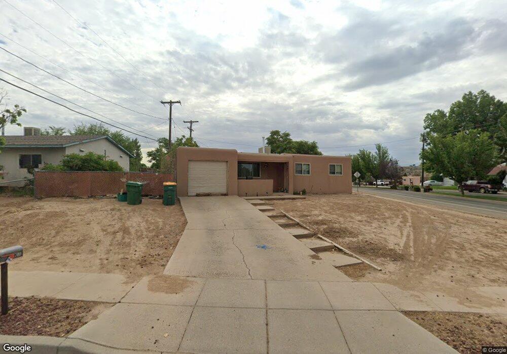 3700 Sierra Vista Dr, Farmington, NM 87402 - photo 1