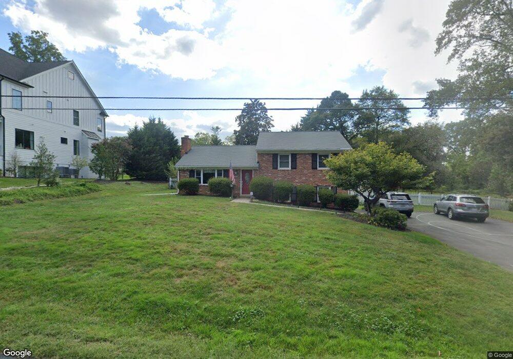 7309 Burroughs Ln, Falls Church, VA 22043 - photo 1