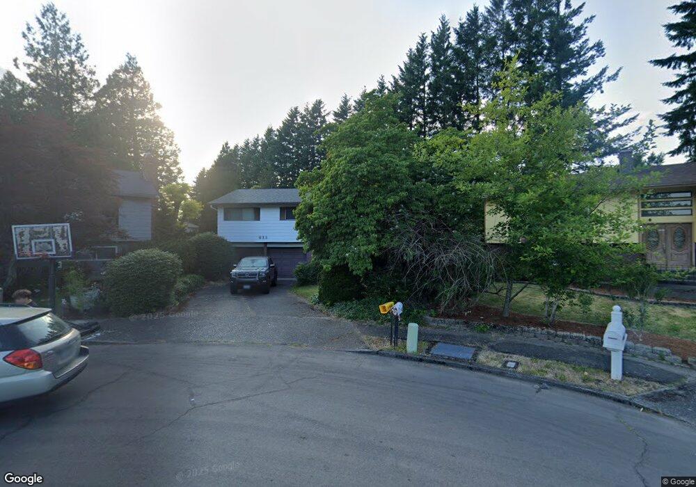 633 SW 19th Cir, Troutdale, OR 97060 - photo 1