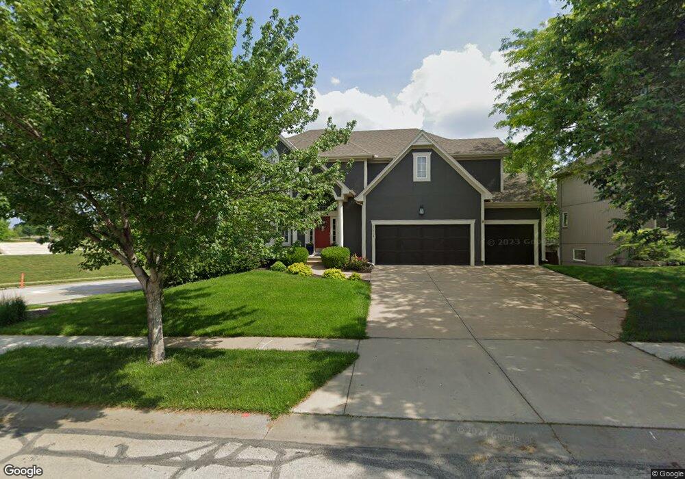 21716 W 99th St, Lenexa, KS 66220 - photo 1