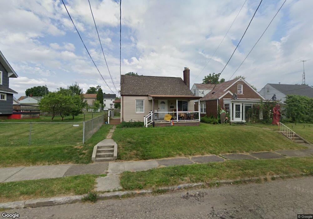 1231 Wertz Ave SW, Canton, OH 44710 - photo 1