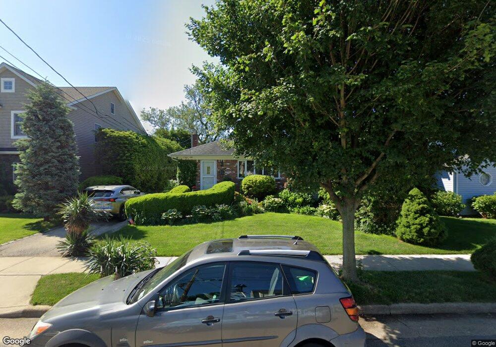 57 Jerome Ave, Mineola, NY 11501 - photo 1