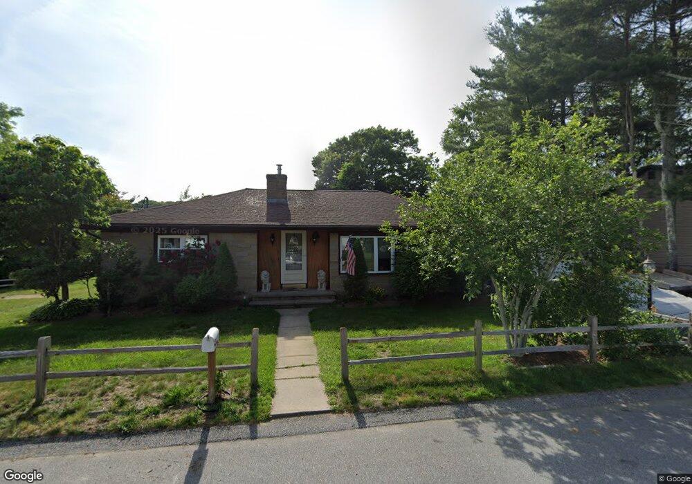 7 Lakeview Dr, Narragansett, RI 02882 - photo 1