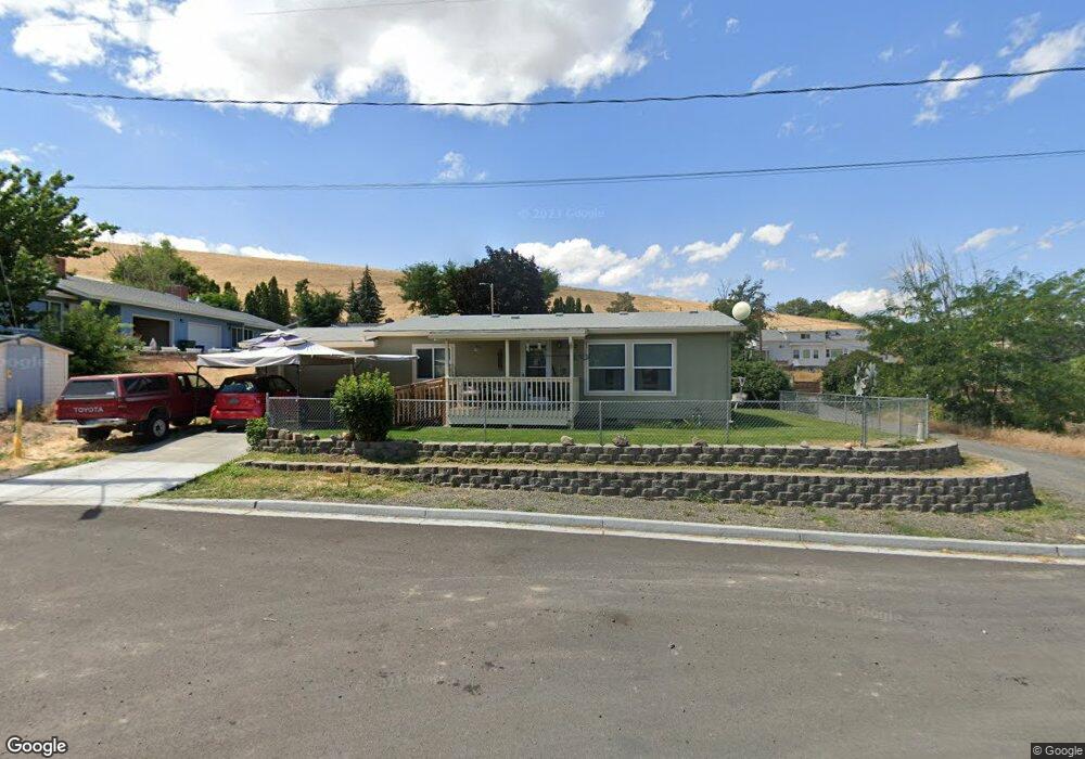 515 N Jones St, Heppner, OR 97836 - photo 1