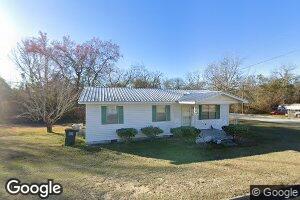 65 N Beasley St, Adrian, GA 31002