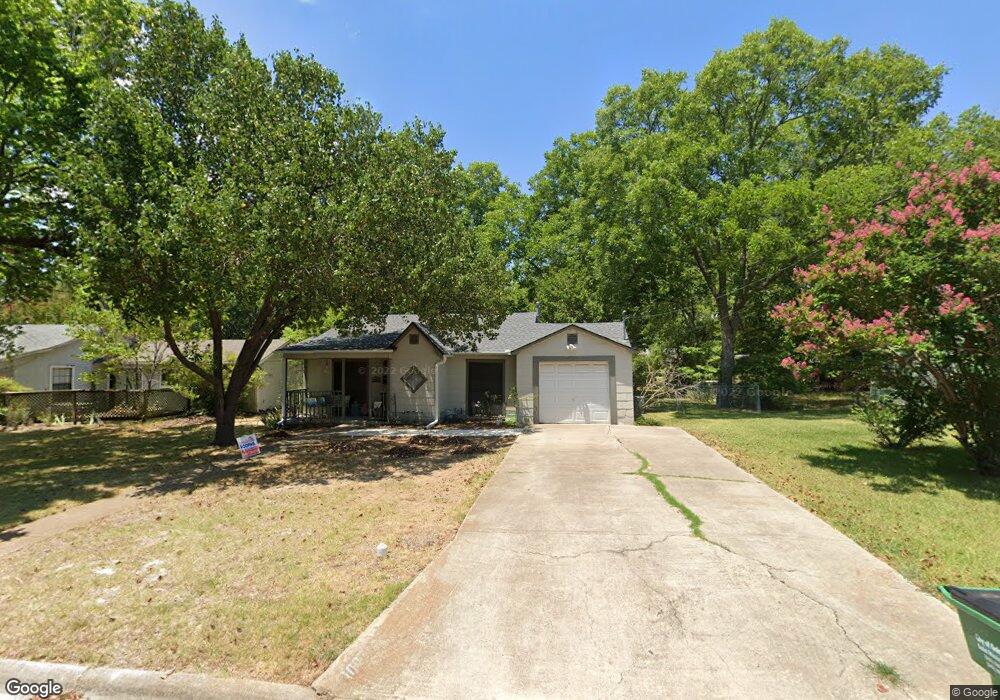 1003 Gladney St, Gainesville, TX 76240 - photo 1