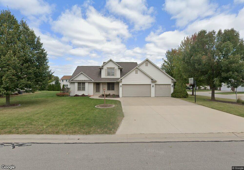 W5836 Blue Bonnet Dr, Appleton, WI 54915 - photo 1