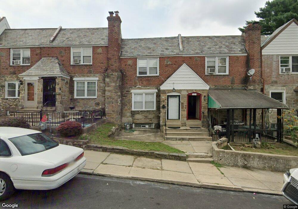 6811 Walnut Park Dr, Upper Darby, PA 19082 - photo 1