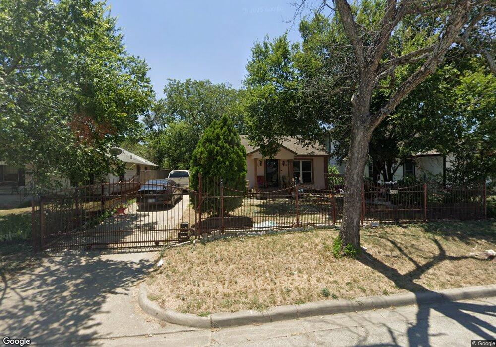 2521 NW 29th St, Fort Worth, TX 76106 - photo 1