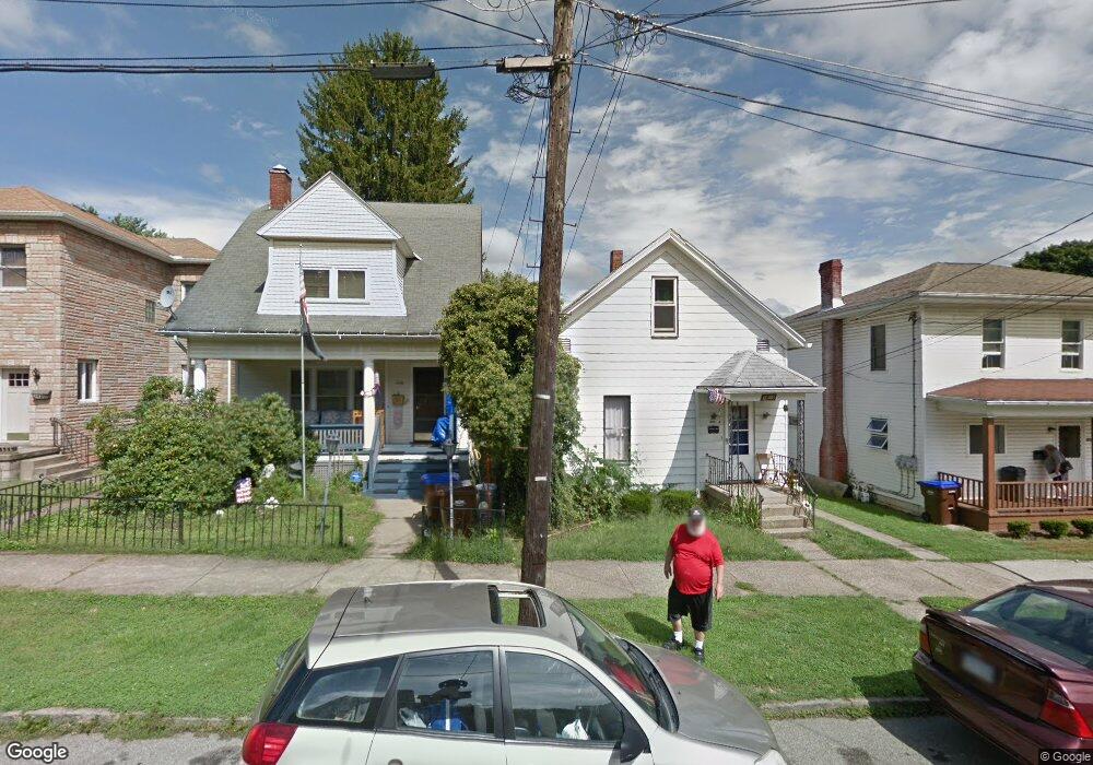 1424 1/2 Chestnut St, Franklin, PA 16323 - photo 1