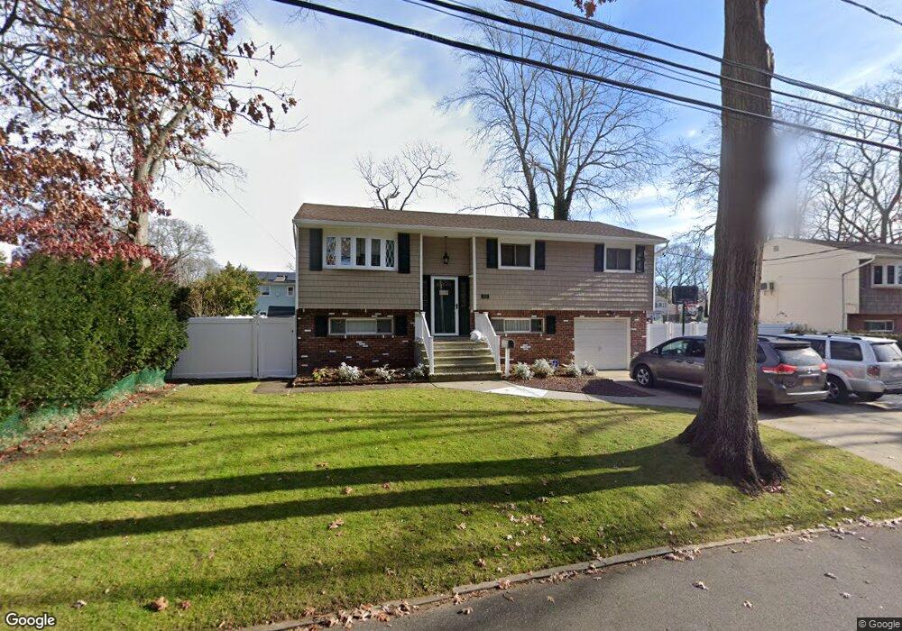 232 Beachview St, Copiague, NY 11726 - photo 1