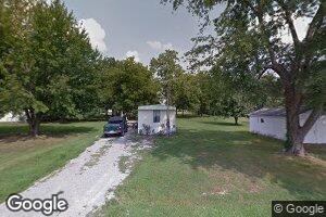 142 S Elm St, Tamaroa, IL 62888