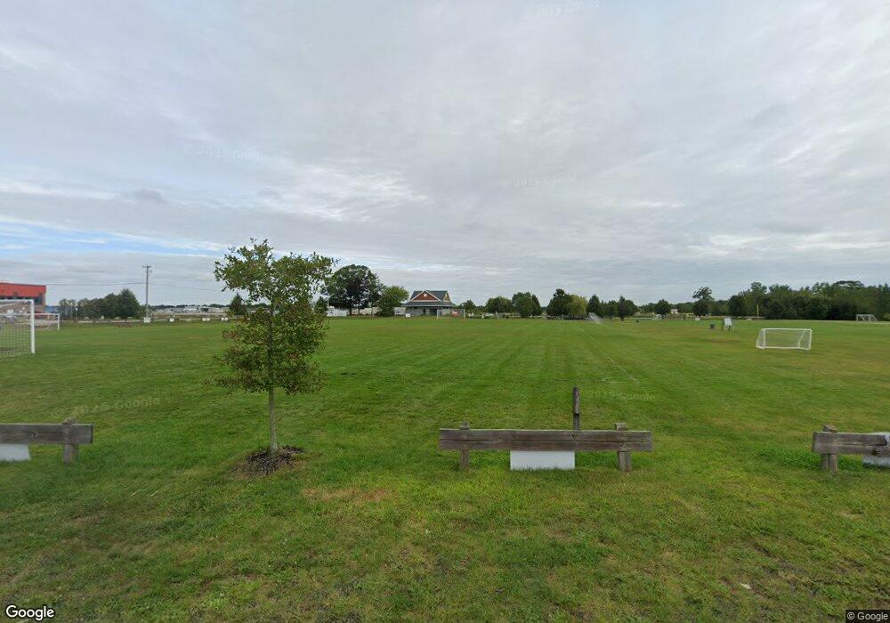 121 Pembroke Ave, Warwick, RI 02889 - photo 1