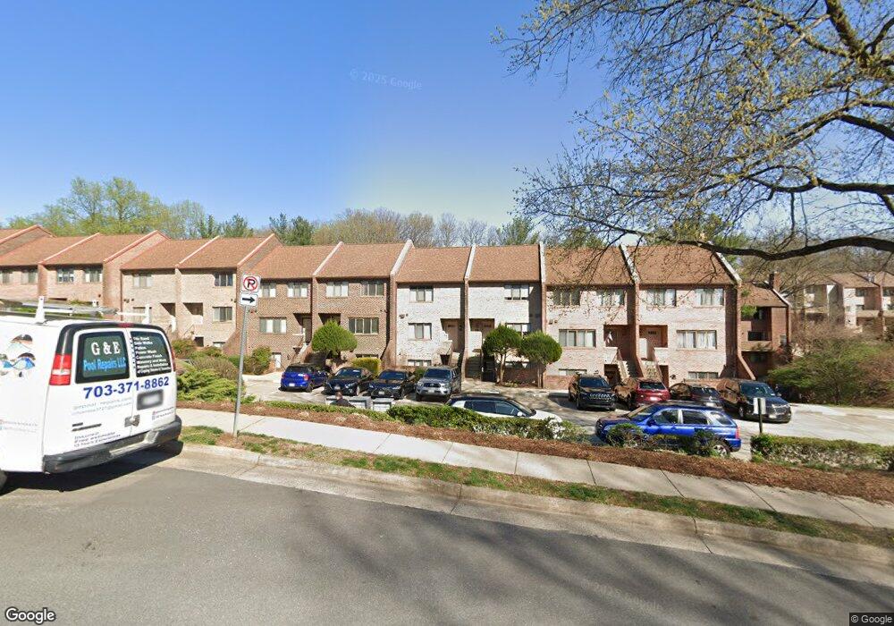 3739 Madison Lane B unit B, Falls Church, VA 22041 - photo 1
