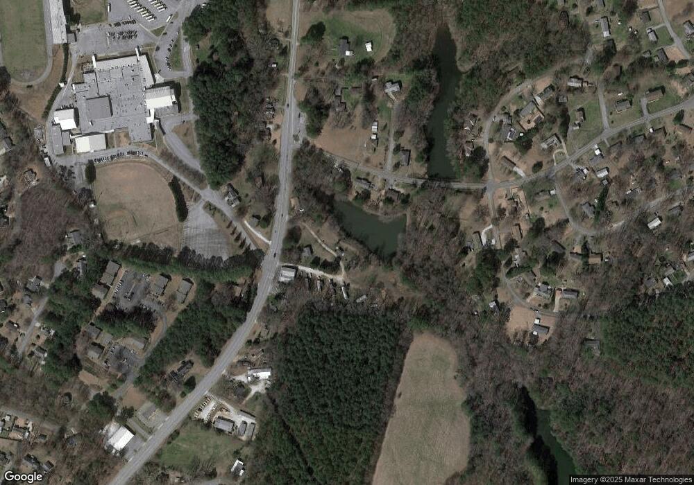 124 Happy Hollow Dr, Walhalla, SC 29691 - photo 1