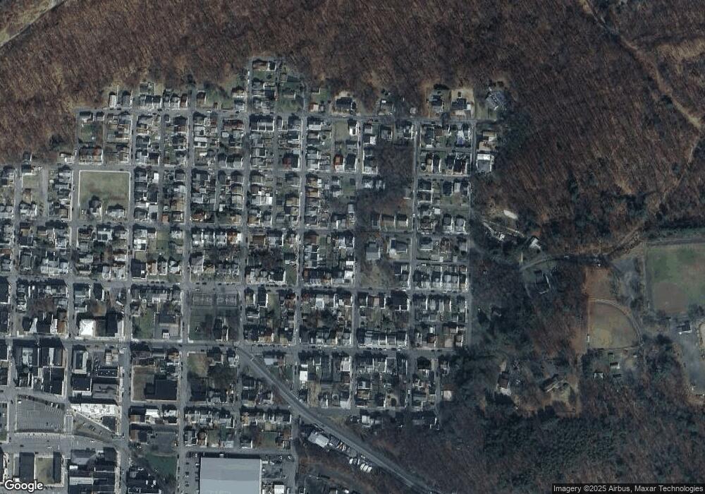 826 E Cameron St, Shamokin, PA 17872 - photo 1