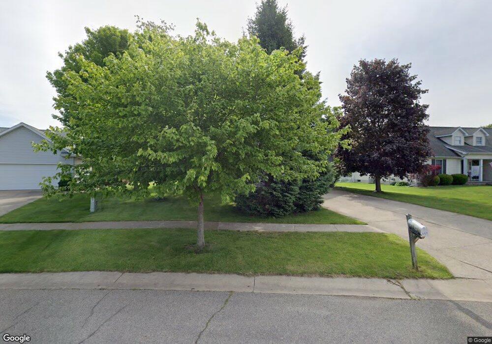 451 Primrose Ln, Flushing, MI 48433 - photo 1