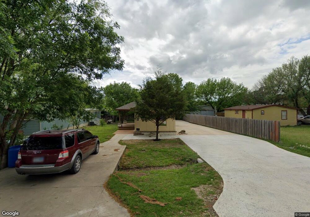 109 Holly Loop, Ennis, TX 75119 - photo 1