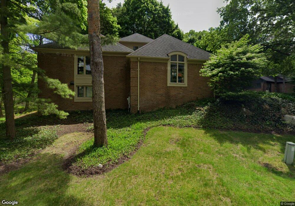 15 Vaughan Ridge Rd, Bloomfield Hills, MI 48304 - photo 1