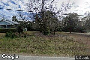 110 S Clay Ave, Attapulgus, GA 39815