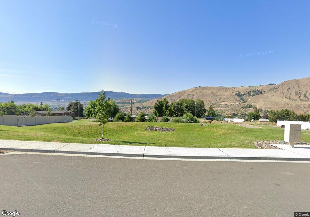668 S Juli Ave, East Wenatchee, WA 98802 - photo 1