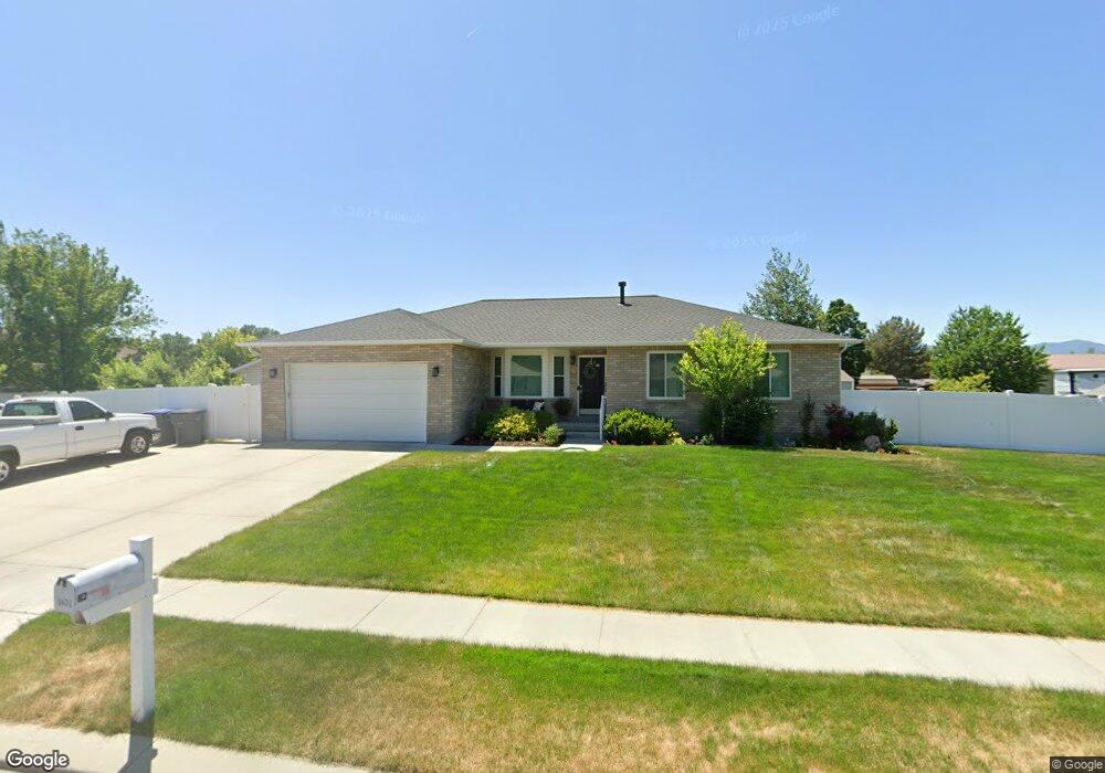 9472 Kirkside Dr, South Jordan, UT 84095 - photo 1