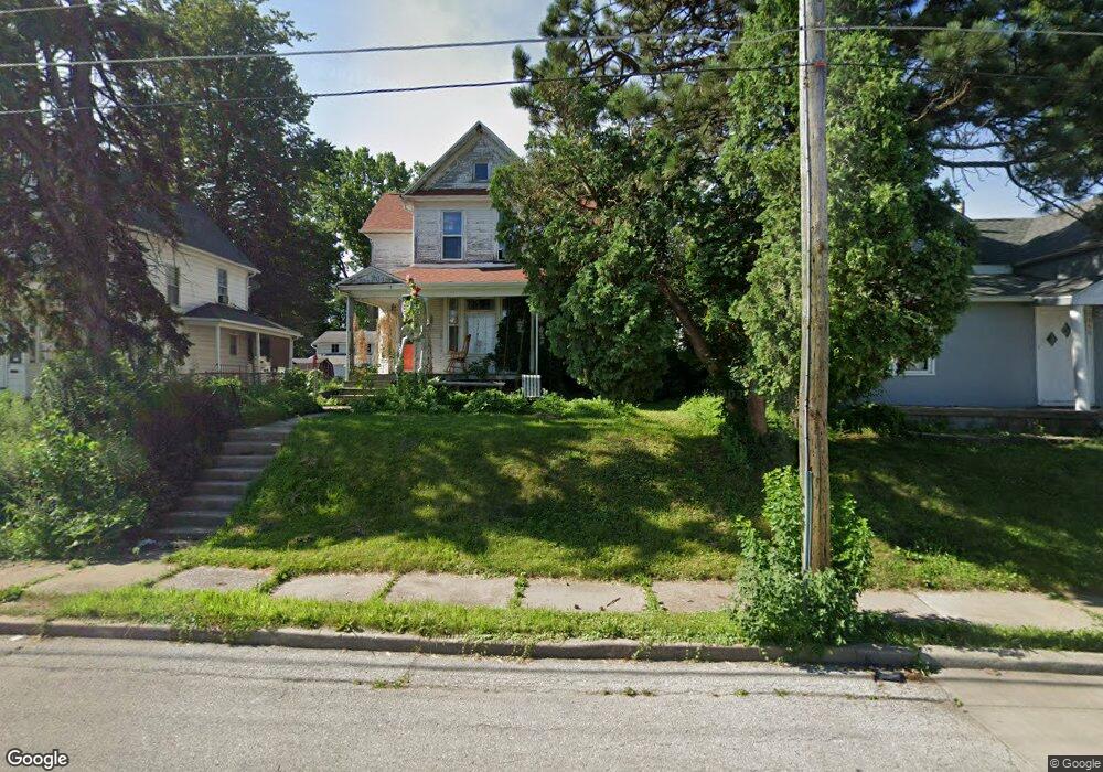 1347 W 17th St, Davenport, IA 52804 - photo 1