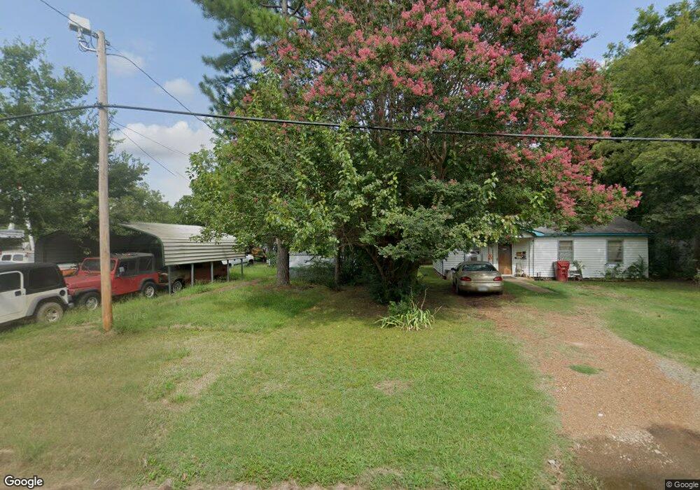 409 S 2nd St, Hugo, OK 74743 - photo 1
