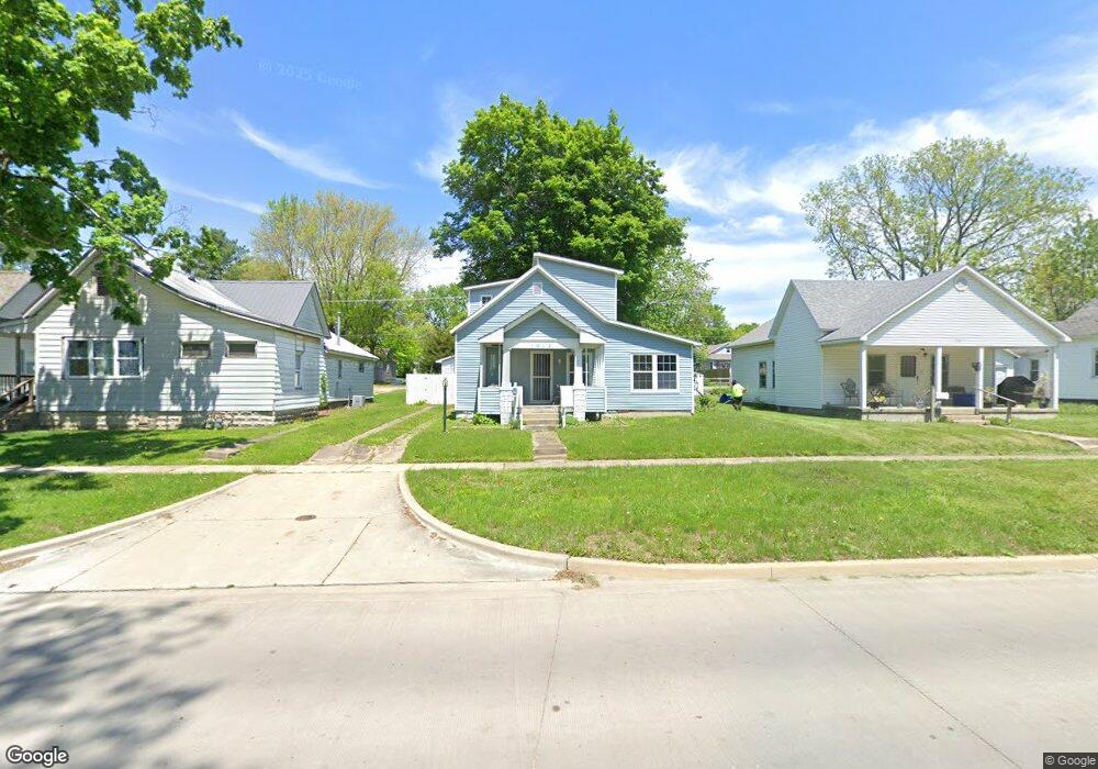 1012 Marshall Ave, Mattoon, IL 61938 - photo 1