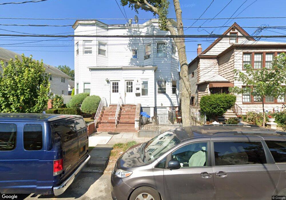 4346 164th St, Flushing, NY 11358 - photo 1