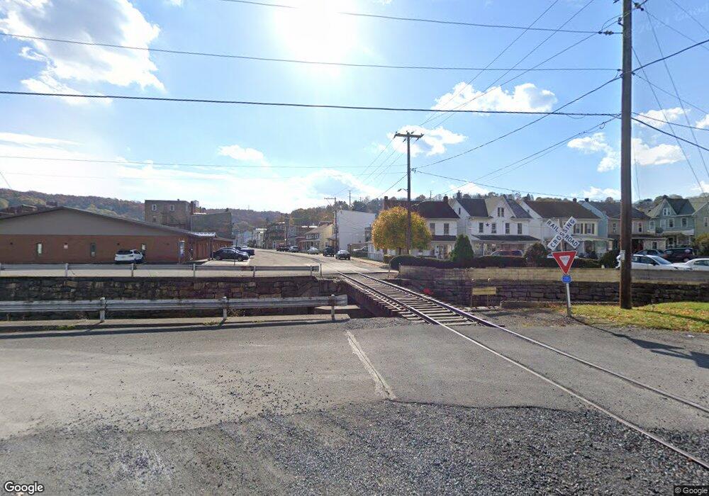 400 W Chestnut St, Shamokin, PA 17872 - photo 1