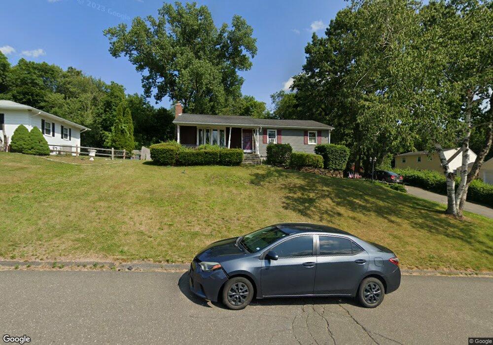 14 Longview Cir, Ludlow, MA 01056 - photo 1