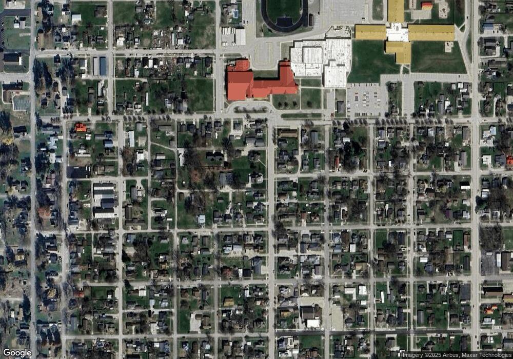 710 N Main St, Linton, IN 47441 - photo 1