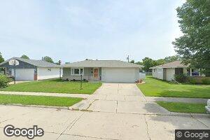2827 S 20th St, Sheboygan, WI 53081