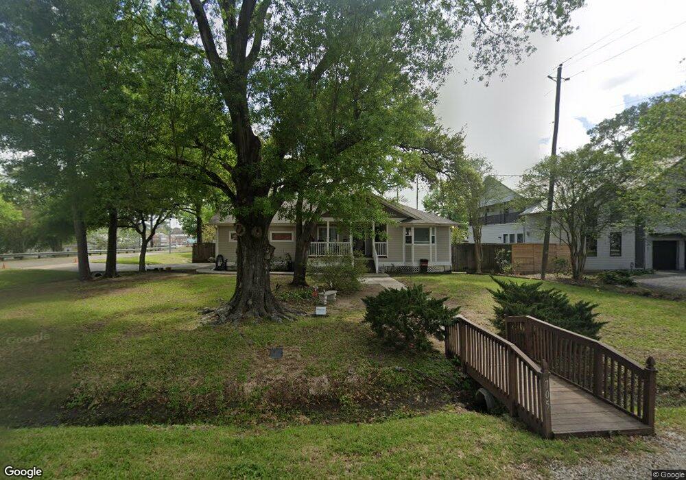 705 Sue Barnett Dr, Houston, TX 77018 - photo 1
