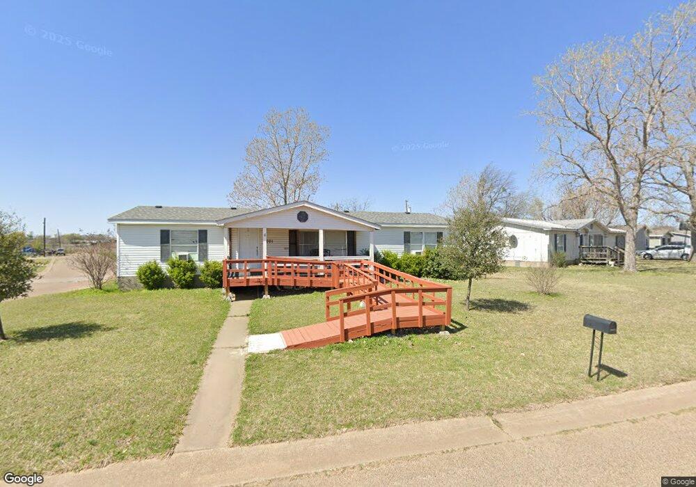 2001 Winding Creek Dr, Cleburne, TX 76033 - photo 1