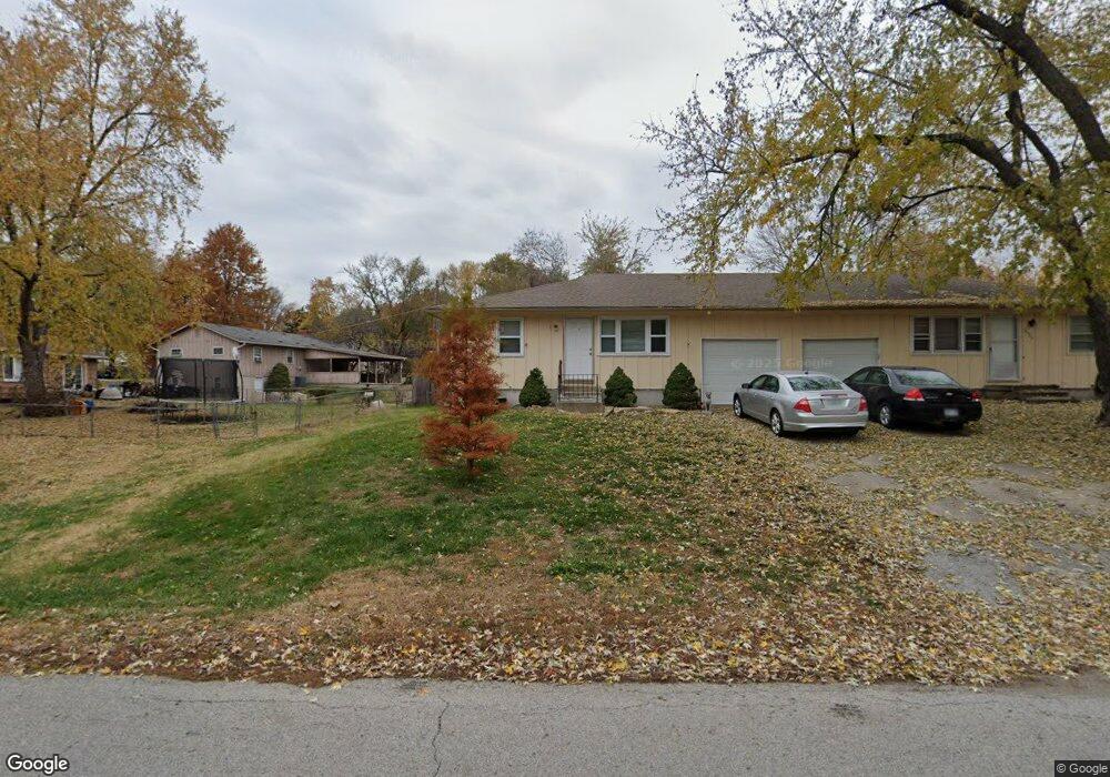10904 W 49th St, Shawnee, KS 66203 - photo 1