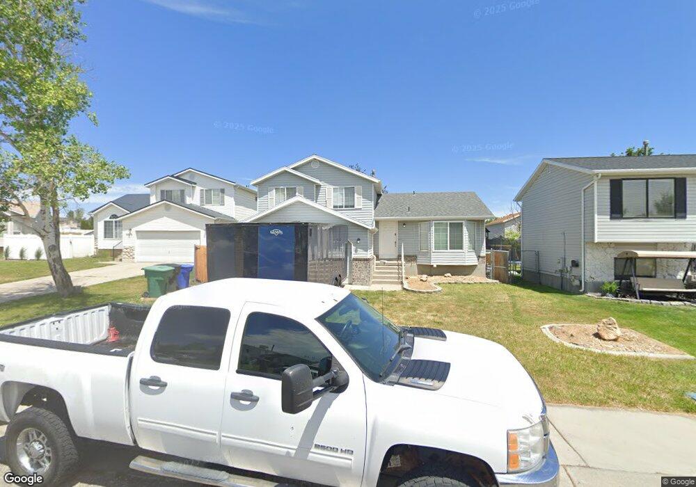 5564 Lopalena Cir, West Jordan, UT 84081 - photo 1