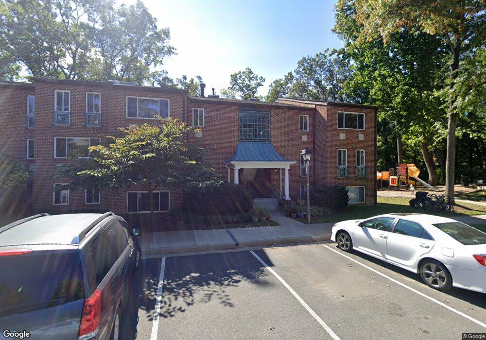 11813 Breton Ct unit 11, Reston, VA 20191 - photo 1