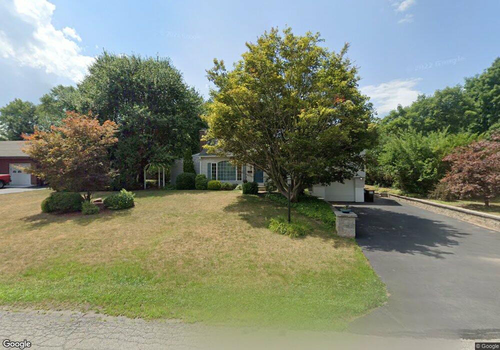 39 St Stephens Ln E, Schenectady, NY 12302 - photo 1