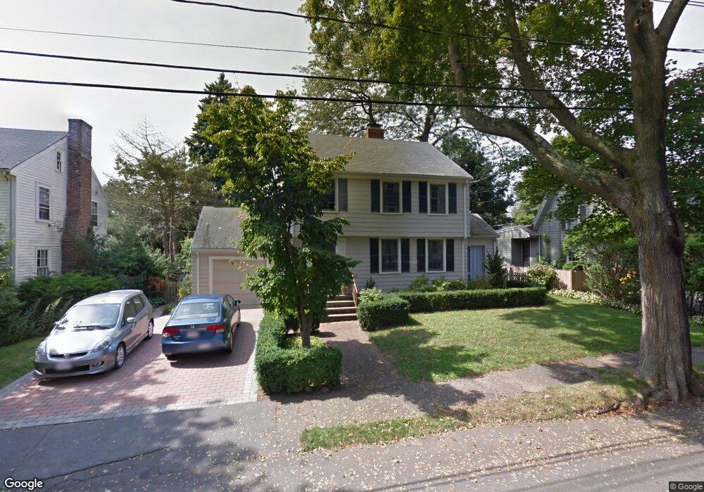 24 Pickwick Rd, Marblehead, MA 01945 - photo 1