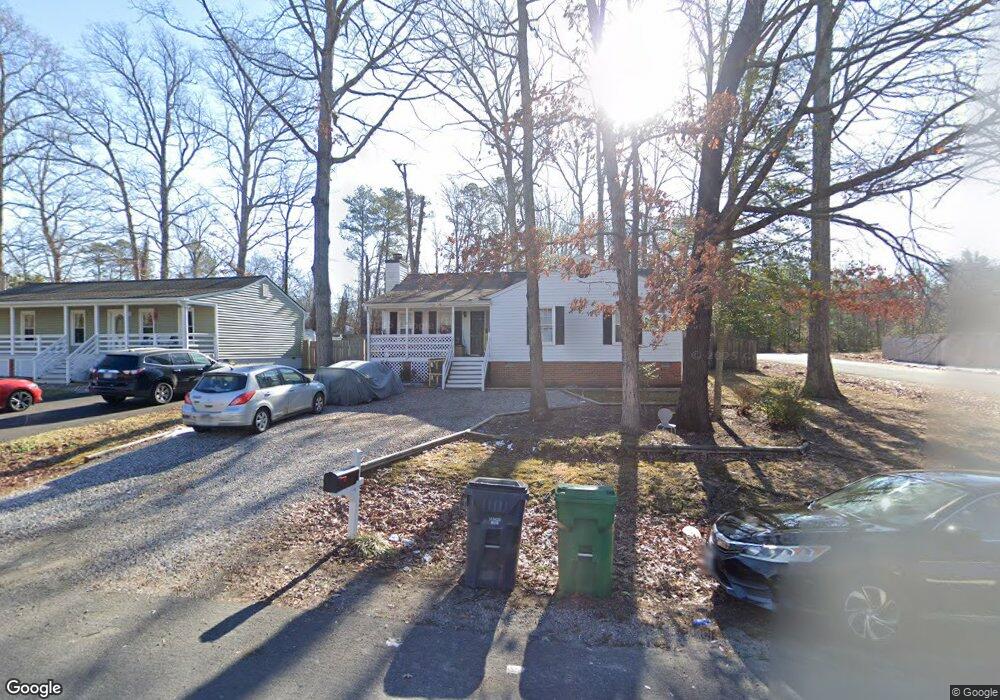 6843 Mason Run Dr, North Chesterfield, VA 23234 - photo 1