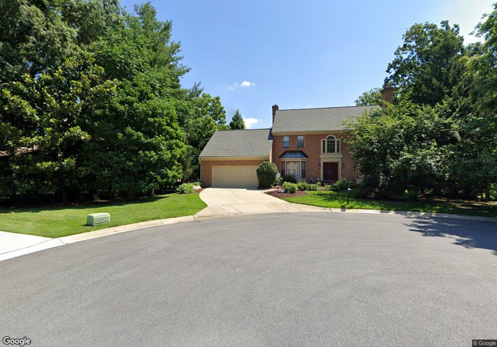 5829 Mossrock Dr, Rockville, MD 20852 - photo 1