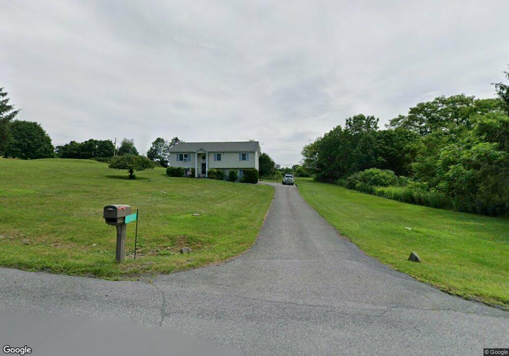 2 Corine Ct, Effort, PA 18330 - photo 1